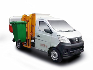 國(guó)五長(zhǎng)安掛桶垃圾車(chē)