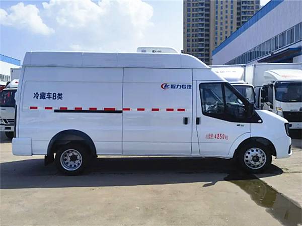 江鈴福順面包冷藏車