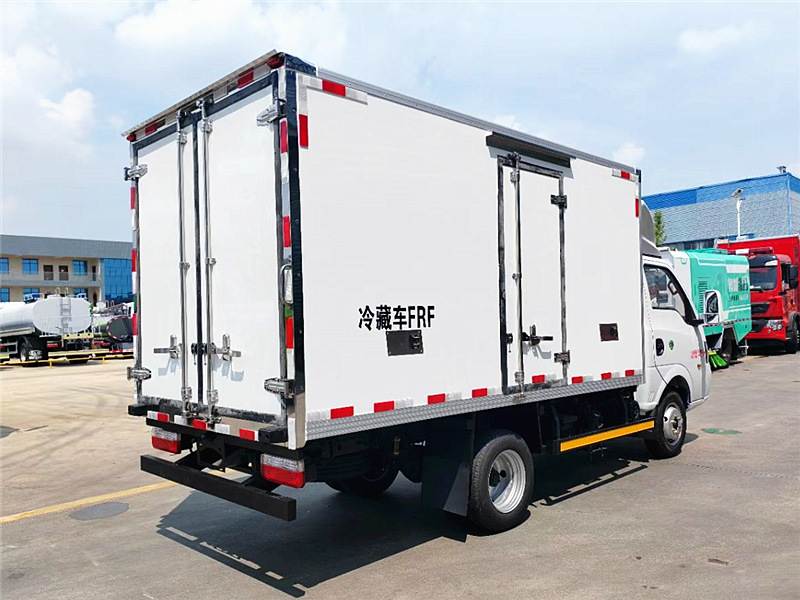 東風途逸國六冷藏車