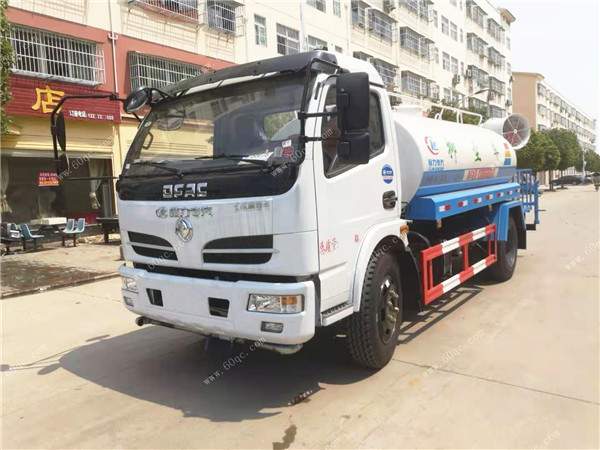 東風(fēng)福瑞卡抑塵車