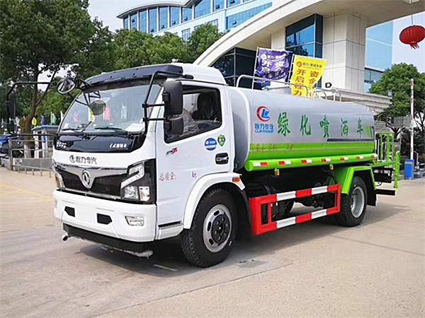 東風(fēng)福瑞卡9噸灑水車