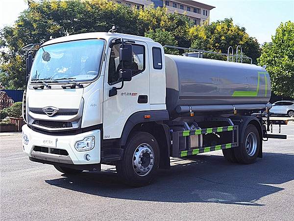 灑水車冬天還灑水嗎？道路環衛灑水車各種功能噴灑視頻